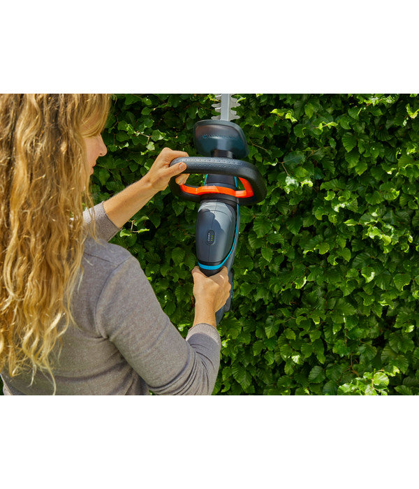  GARDENA Akku-Heckenschere ComfortCut 60/18V P4A Set